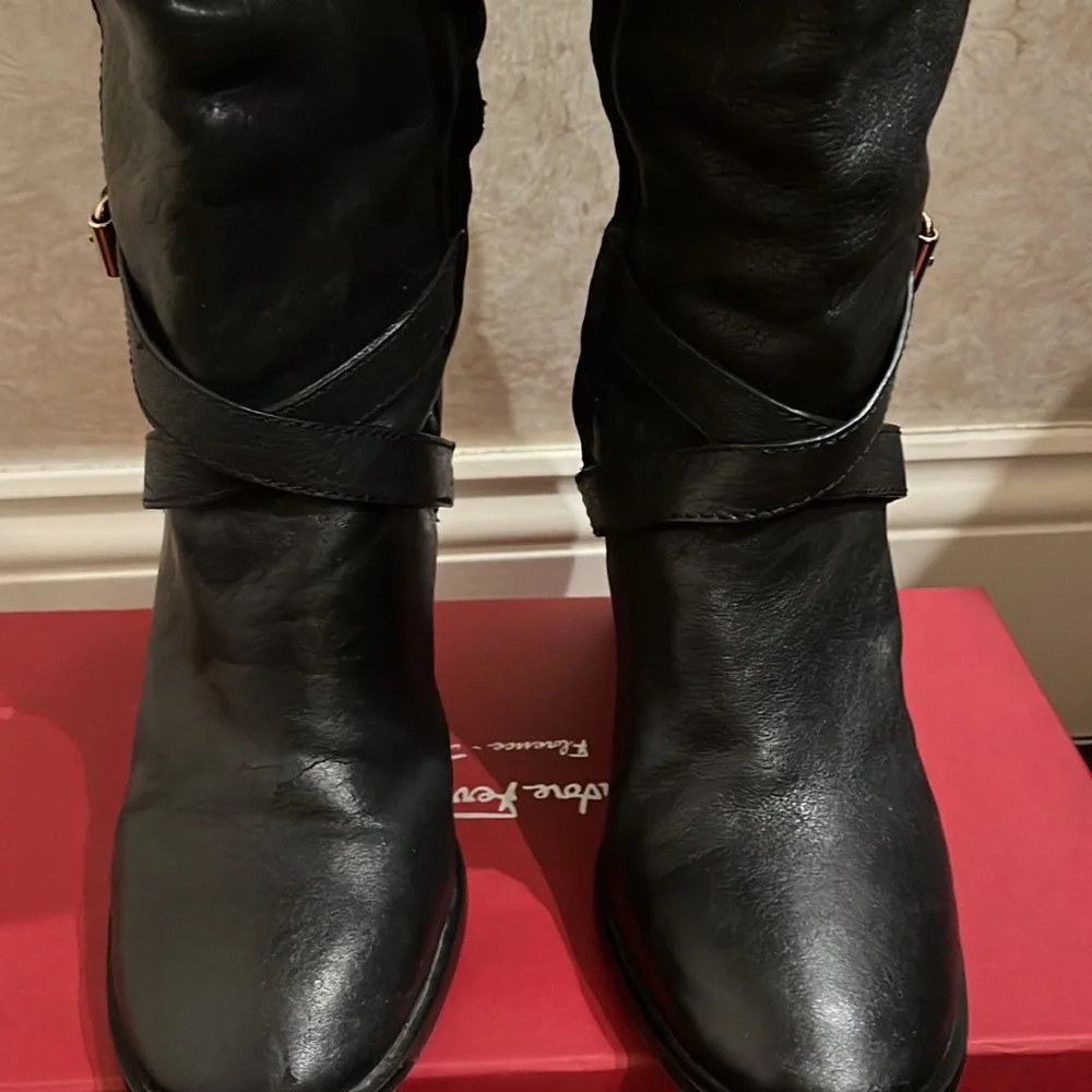 Tory Burch high heel leather boots. - Picture 2 of 11
